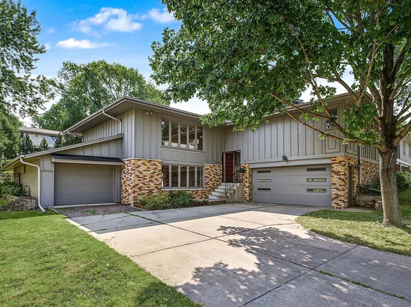 3517 Coolidge St NE, Saint Anthony, MN 55418