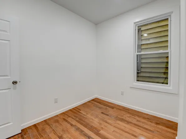 37 Logan Avenue image 14 of 30