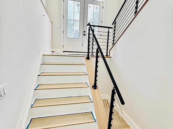 5th image of 2523 Ridgeland Pl