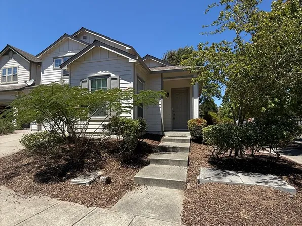 5081 Santa Rosa Creek Dr, Santa Rosa, CA 95409