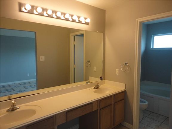 3rd image of 9150 Martin Heights Dr