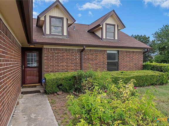 2nd image of 2202 Hidden Hill Dr