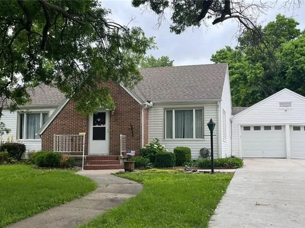 1430 S Cedar St, Ottawa, KS 66067