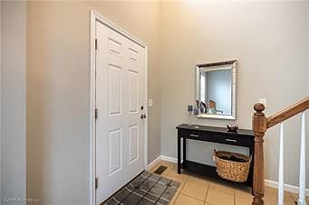 2nd image of 4443 Elmwood Dr