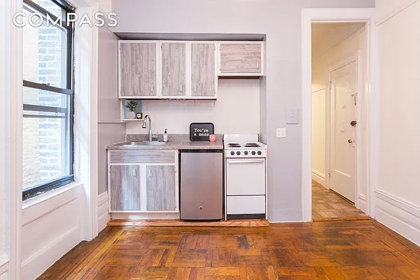 Rented by Compass | media 29