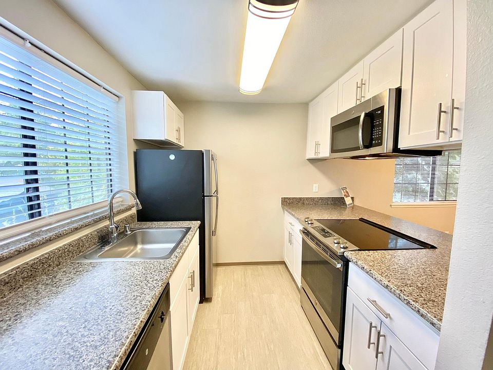 1st image of 3060 118th Ave SE APT K204
