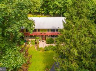 4910 Round Hill Rd, Frederick, MD 21702