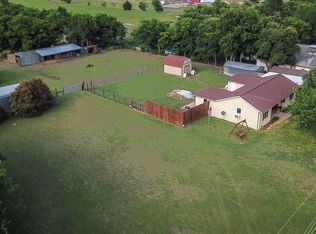 951 Donlee Rd, Lancaster, TX 75134