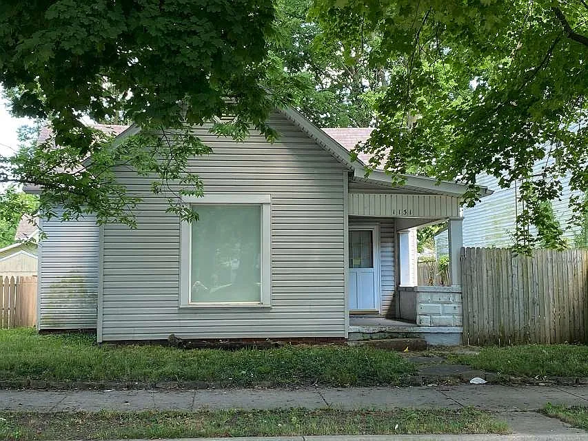 1131 Sheridan St photo 1