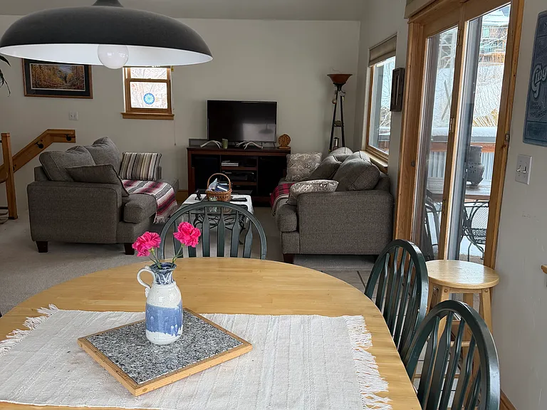 682 Deerfoot Arts Park Dr — Photo 17