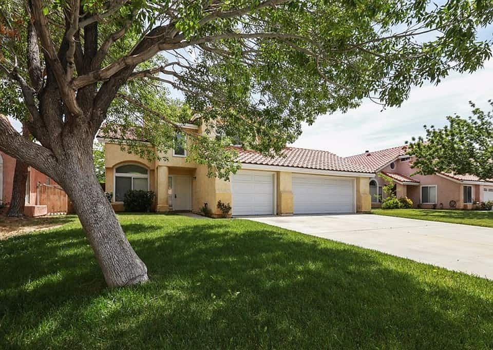 1st image of 44436 Avenida Del Playa