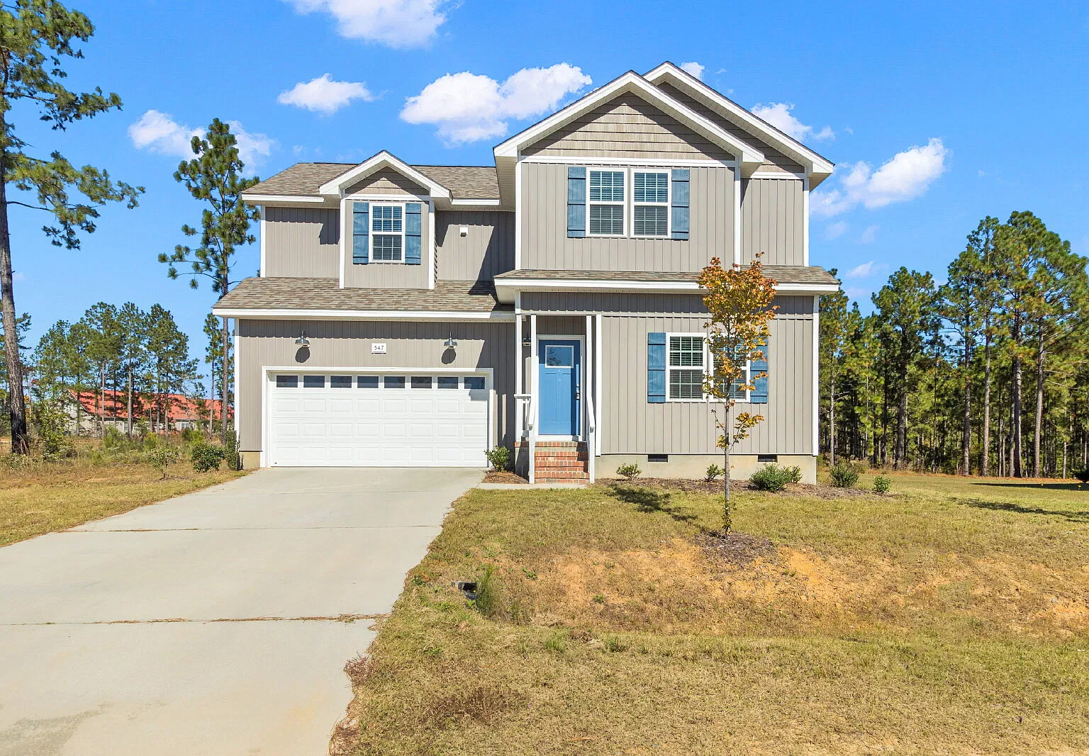3 bed, 2.5 bath, 1717 sqft, $2,100 — Photo 2