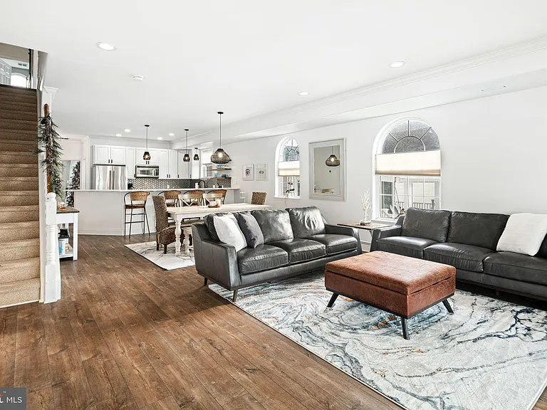 536 W Montgomery Ave — Photo 21