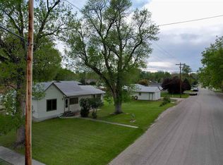 505 Holdrege Ave, BASIN, WY 82410