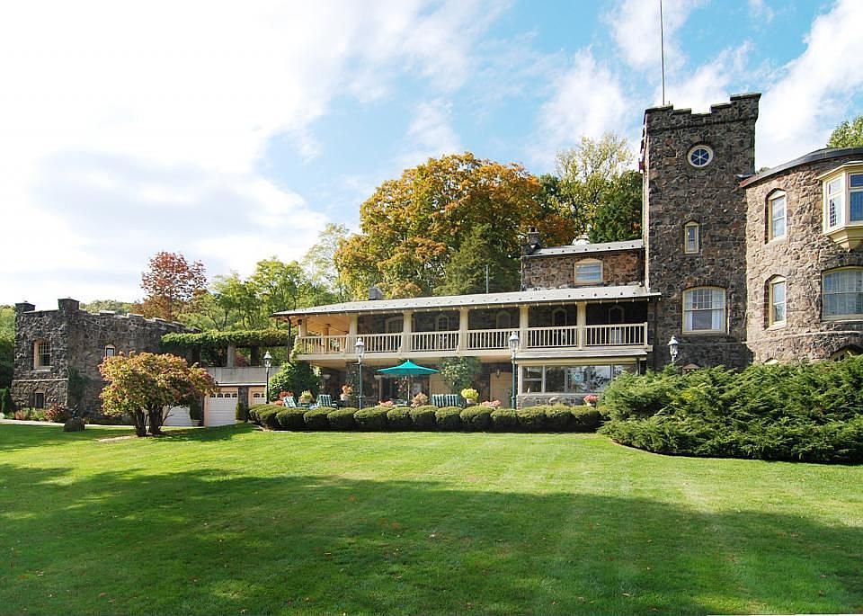 The Castle has 2 acres of rolling grounds