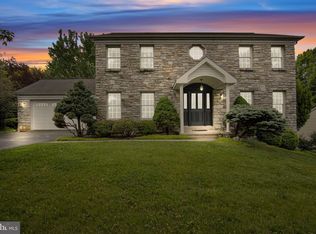 2018 Southpoint Dr, Hummelstown, PA 17036