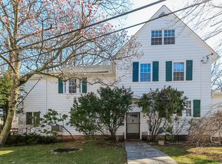48 Pinebrook Dr, Larchmont, NY 10538