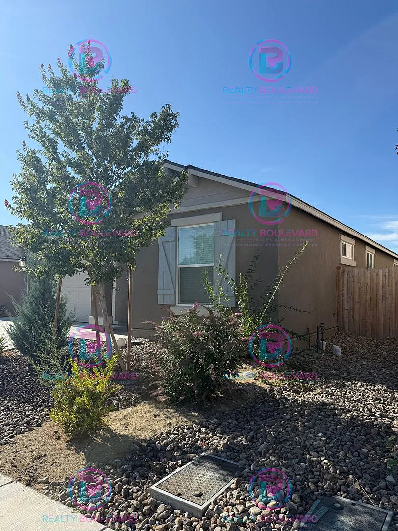 1/2 Month Free! Modern Elegance in the Heart of Carson City- 3-Bedroom Home — Photo 3