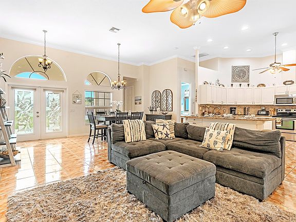 Living Room - Open floor plan