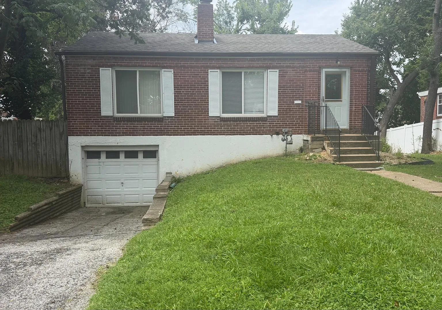 1251 Laughren Drive — Photo 4