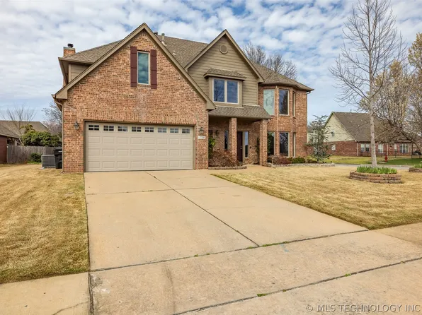 1700 W Lincoln St, Broken Arrow, OK 74012