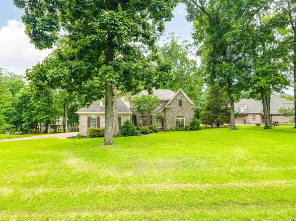 30 Kent Ln, Eads, TN 38028