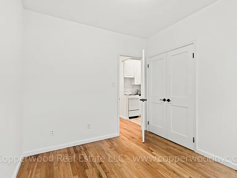 444 E 81st St #16 — Photo 6