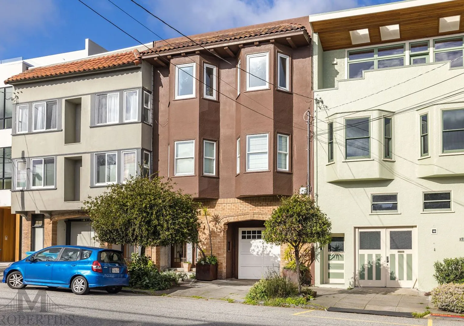 2 Bed + Office, 1 Bath - Potrero Hill Flat w Tandem Parking Option — Photo 2