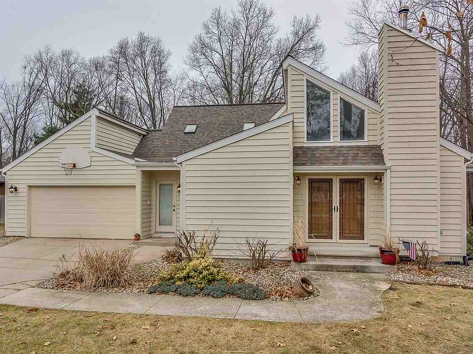1st image of 30925 Woods N Water Dr