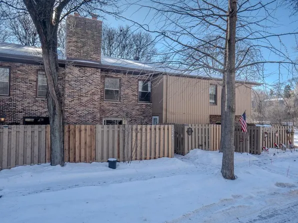 2543 Unity Ave N, Golden Valley, MN 55422