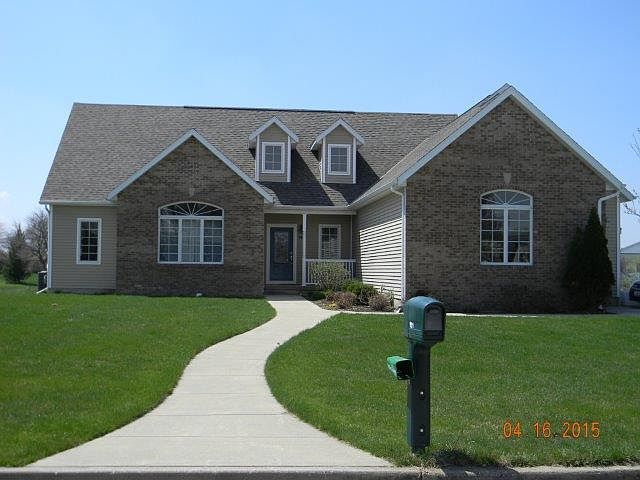 1st image of 901 S Debra Ln