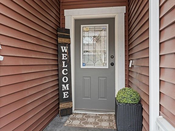 4th image of 46808 Hudson Rd #7