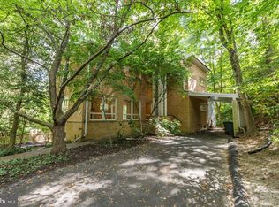 2856 Davenport St NW, Washington, DC 20008