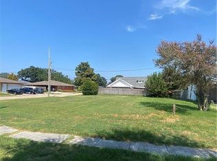 3425 N Labarre Rd, Metairie, LA 70002