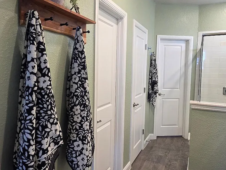 1709 Damascus Ct — Photo 15