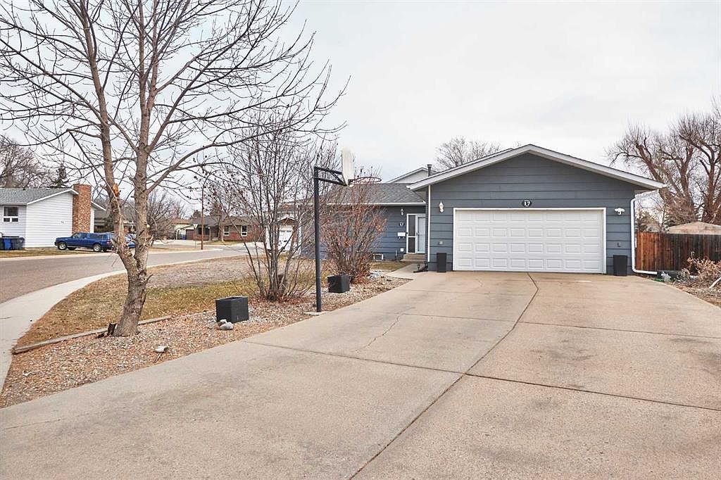 17 NW Rossdale Dr SE, Medicine Hat, AB T1B 1W8 MLS A2105744 Zillow