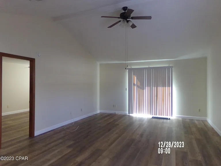 5320 Garden Cove Rd — Photo 2