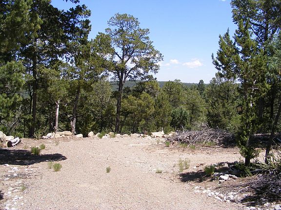 3rd image of 8 Whispering Pines Ln