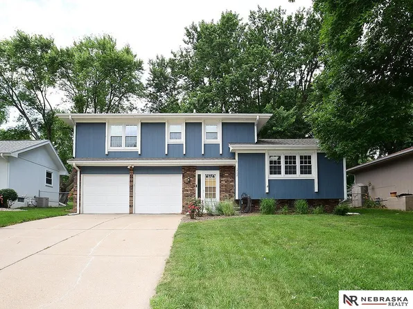 1282 Peterson Dr, Omaha, NE 68130