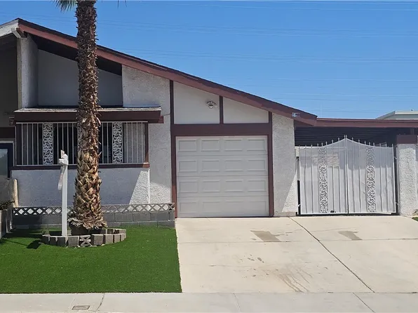 6738 Oak Valley Dr, Las Vegas, NV 89103
