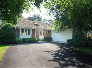197 Briarwood Loop, Oak Brook, IL 60523