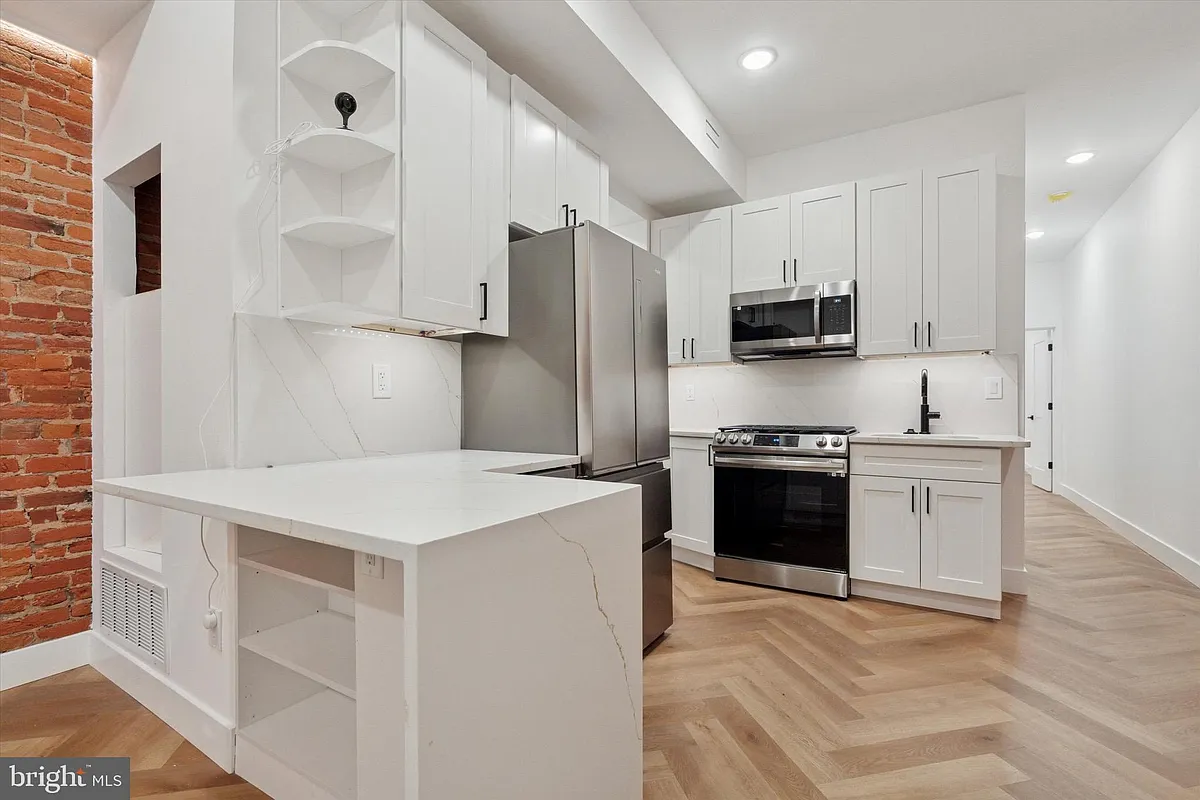 Building Photo - 1438 Tasker St #1