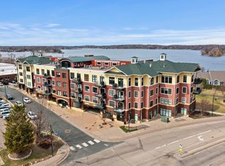 4100 Spring St APT 314, Spring Park, MN 55384