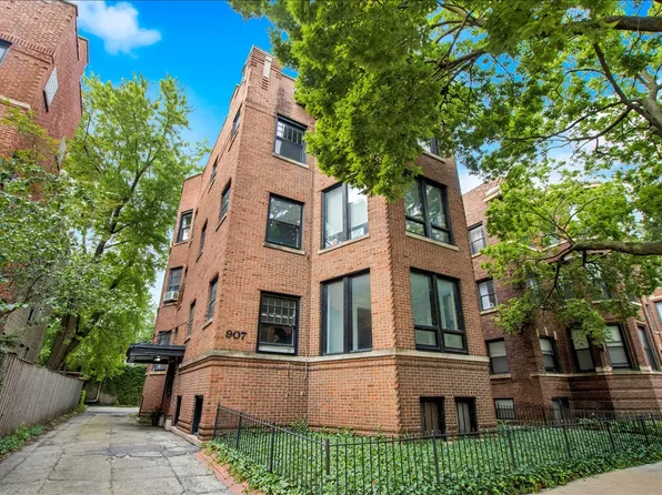 907 W Ainslie St #1, Chicago, IL 60640