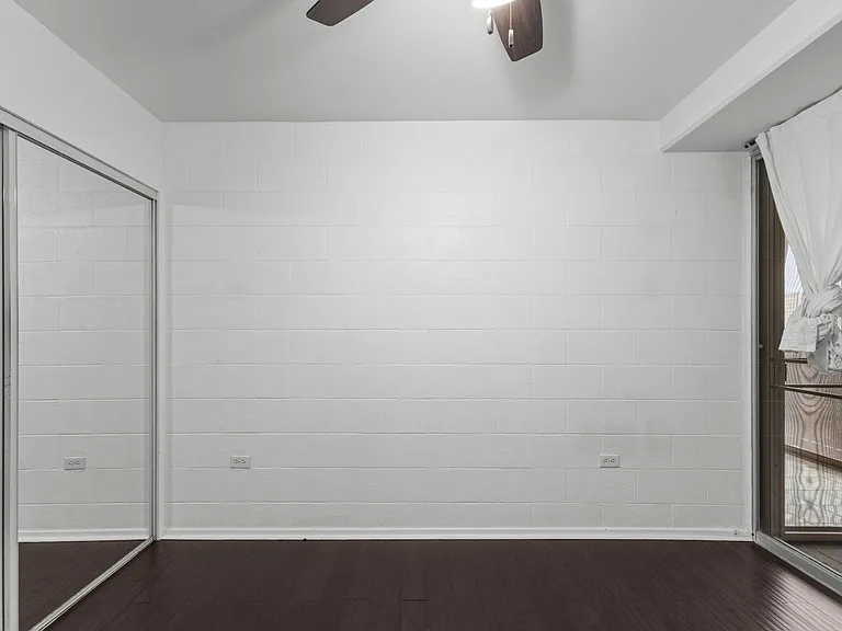 1415 Victoria St #406 — Photo 11