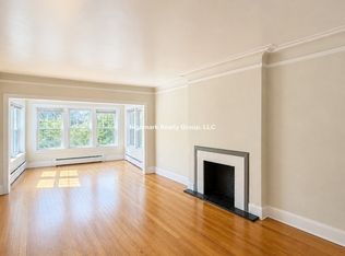 327 Kedzie St #E2R, Evanston, IL 60202