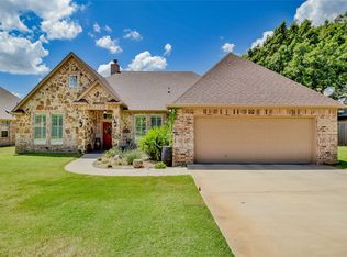 1112 Harbor Lakes Dr, Granbury, TX 76048
