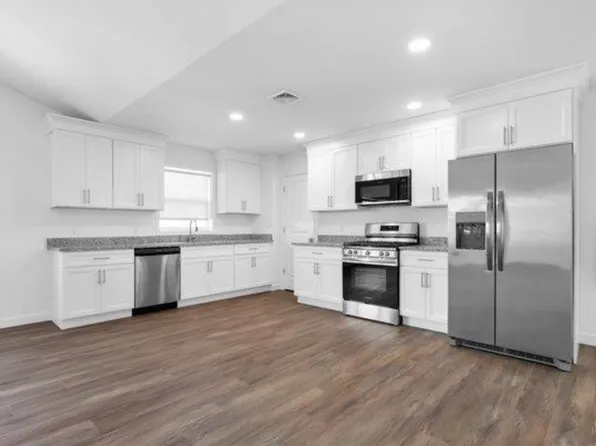 2 Rossi Ct #2, South Hackensack, NJ 07606