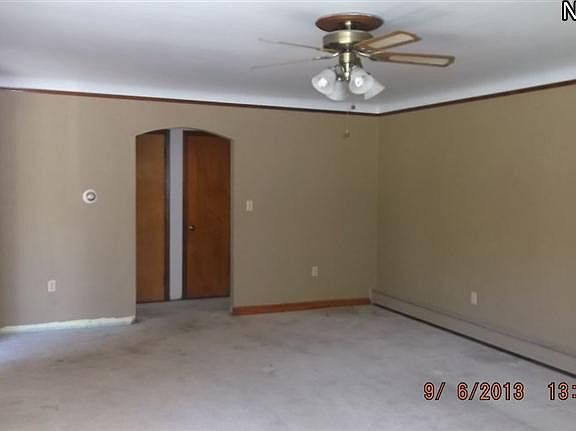 4th image of 821 Lakeview Ave