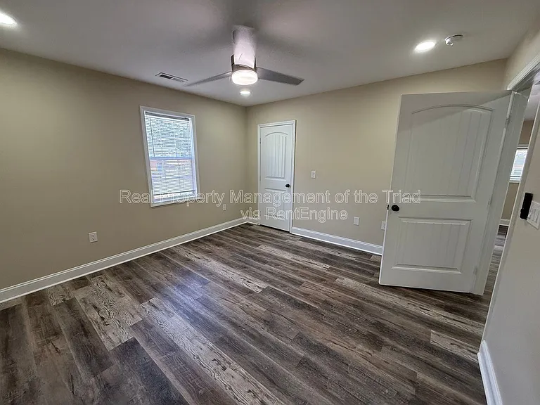 1226 Hoover Ave — Photo 20